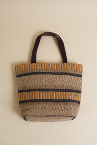 Jute tote bag, in mustard.