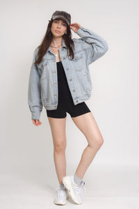Denim jacket with pockets. Image 12
