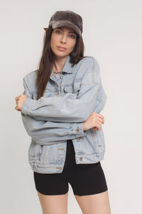 Denim jacket with pockets. Image 2
