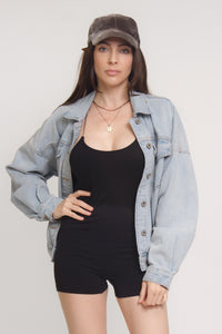 Denim jacket with pockets. Image 5