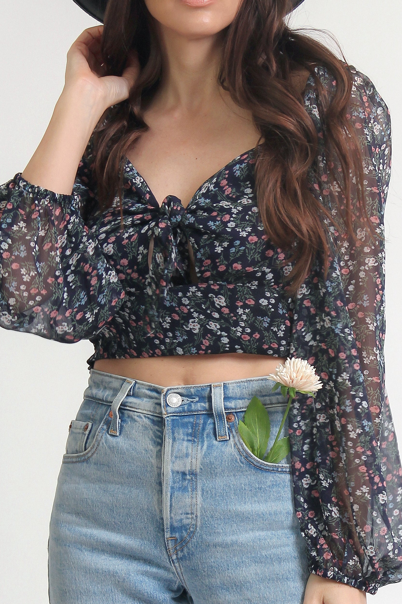 Floral puff sleeve crop top. Image 6