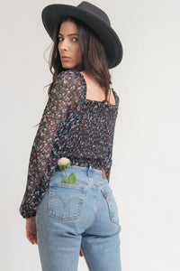 Floral puff sleeve crop top. Image 7
