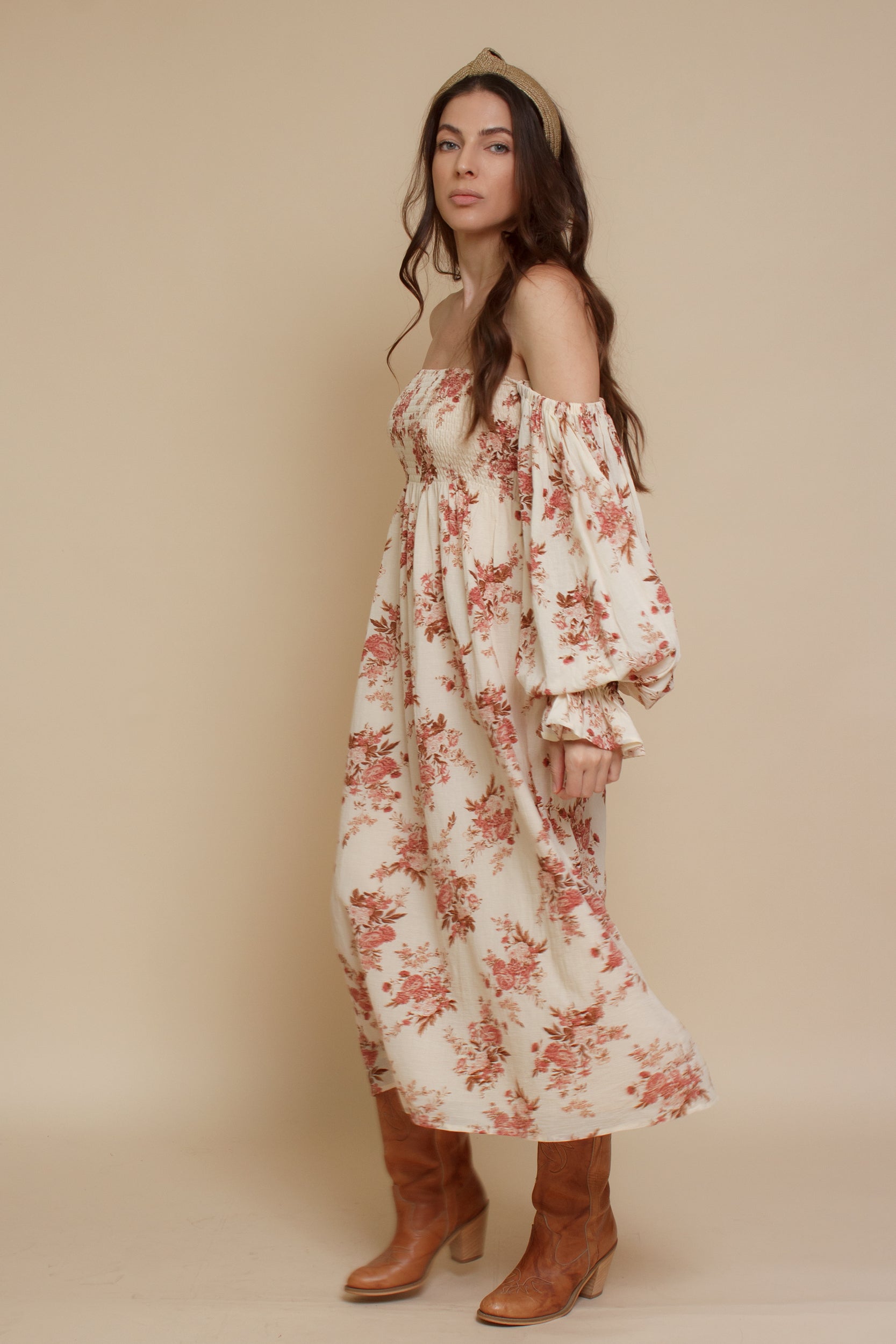 floral puff sleeve smocked dress, in cream floral. Image 6