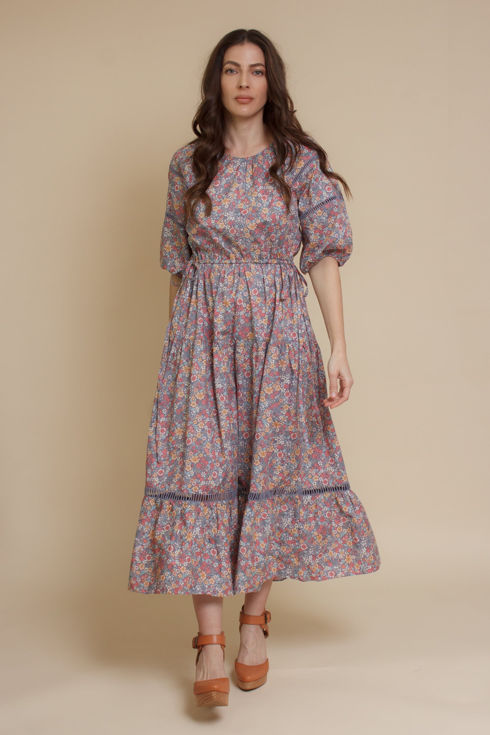 Floral puff sleeve midi dress, in light purple.