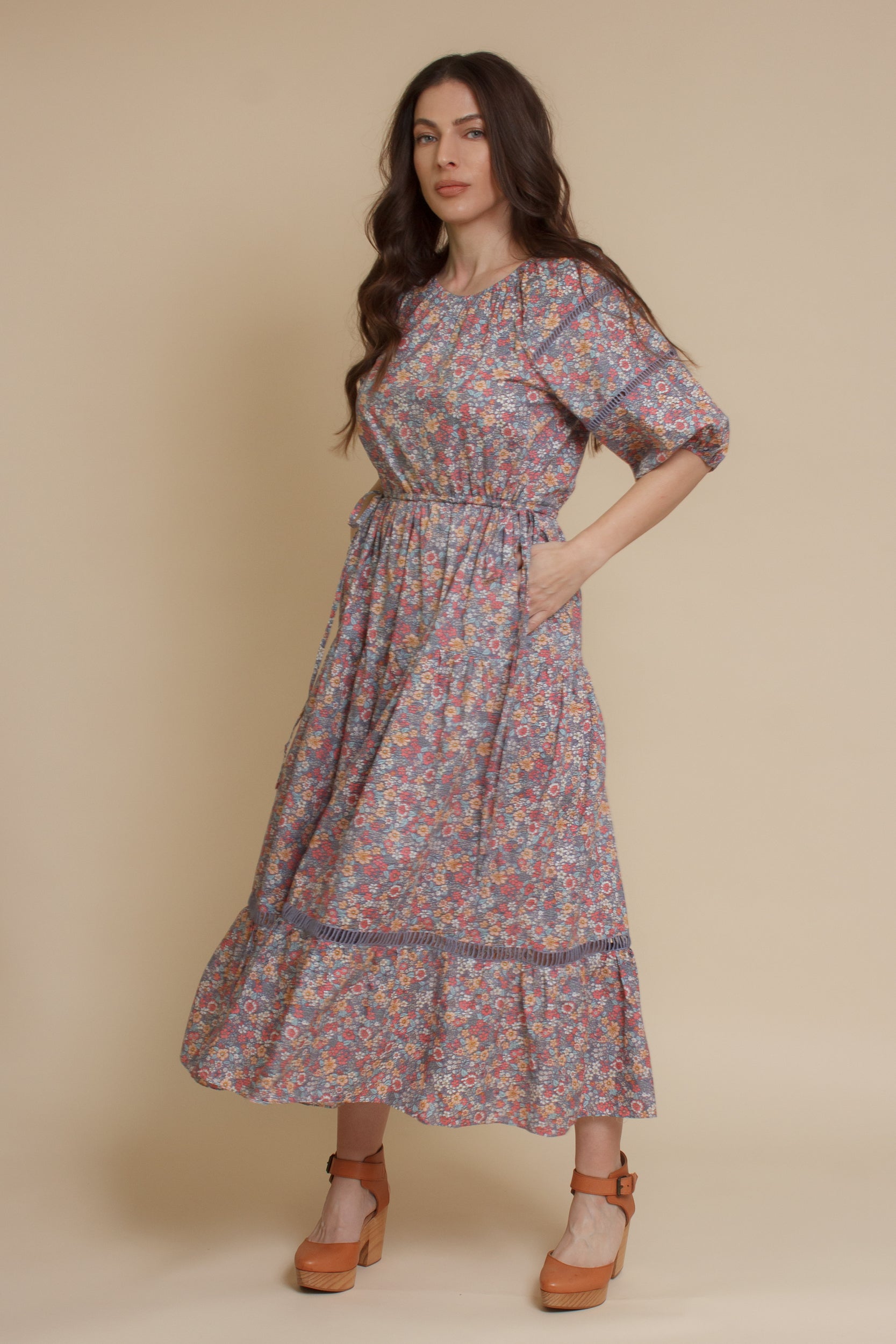 Floral puff sleeve midi dress, in light purple.