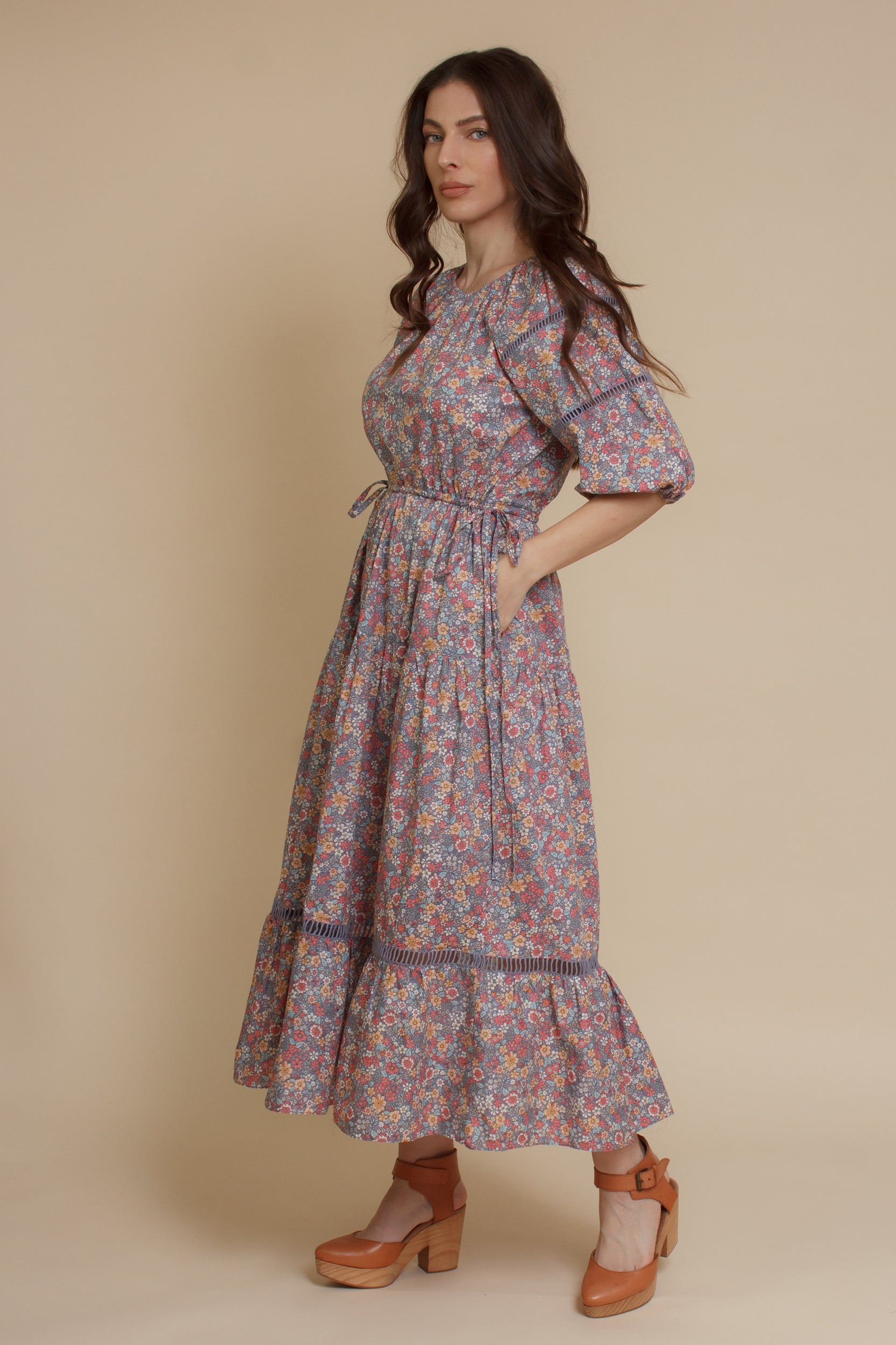Floral puff sleeve midi dress, in light purple.
