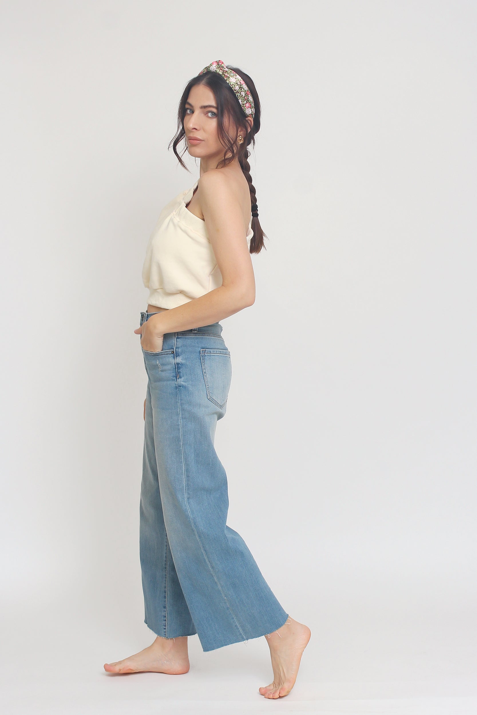 One shoulder cropped sweatshirt, in Cream. Image 10