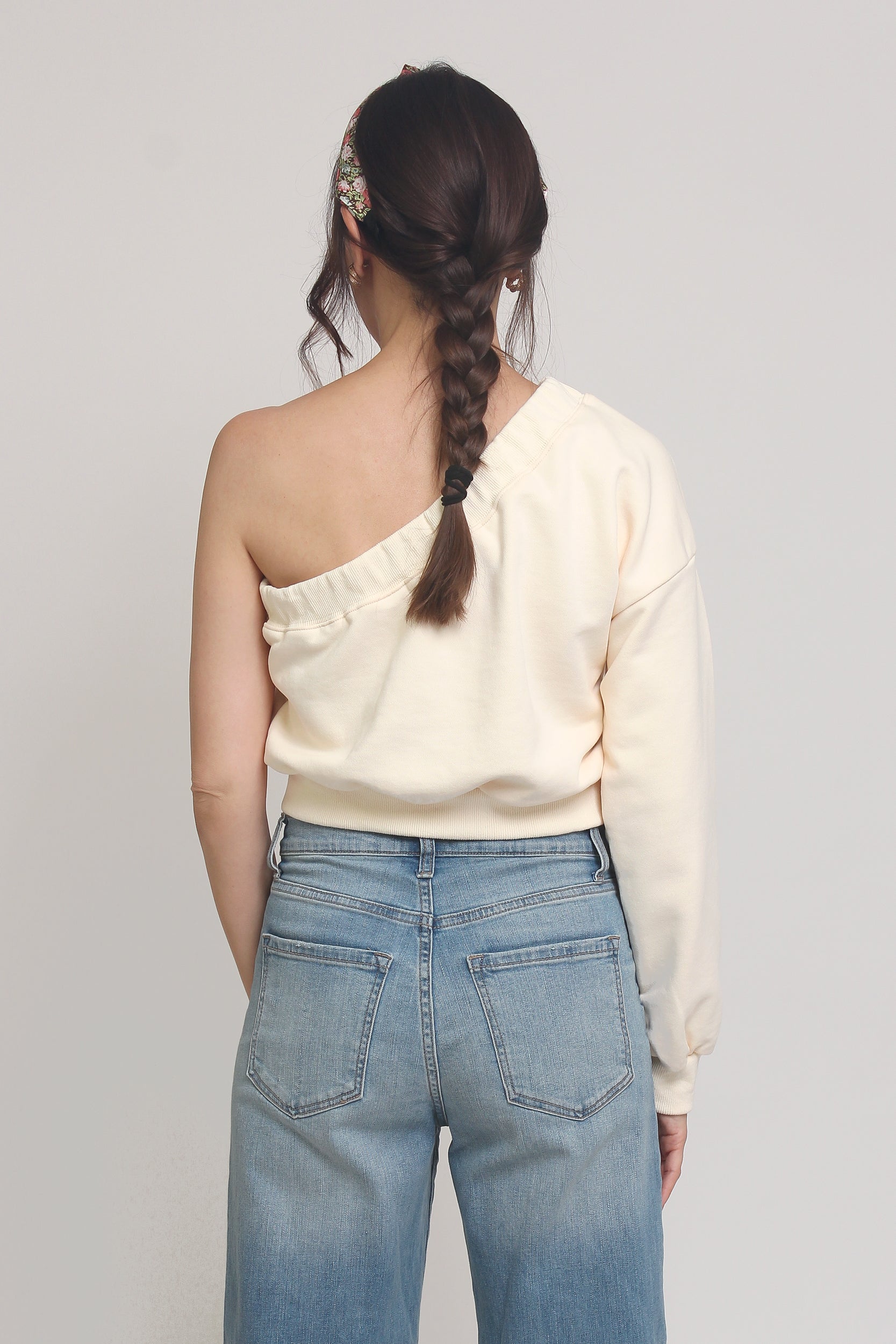 One shoulder cropped sweatshirt, in Cream. Image 2