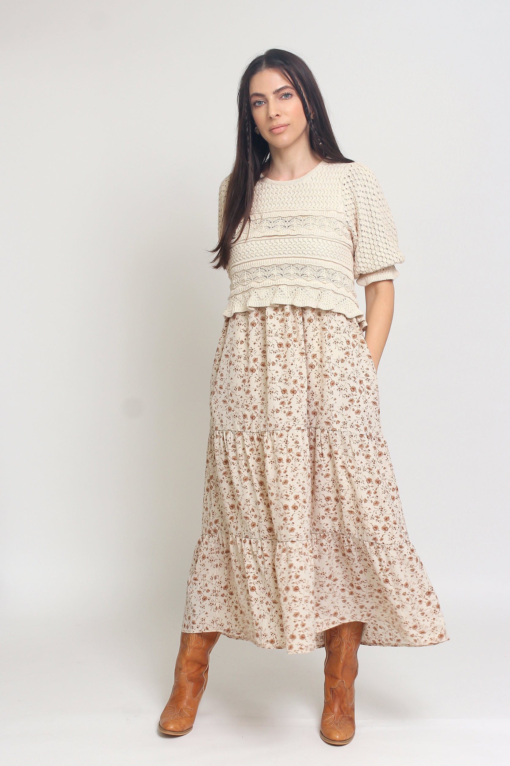 Jacquard sweater top with puff sleeves, in natural. Image