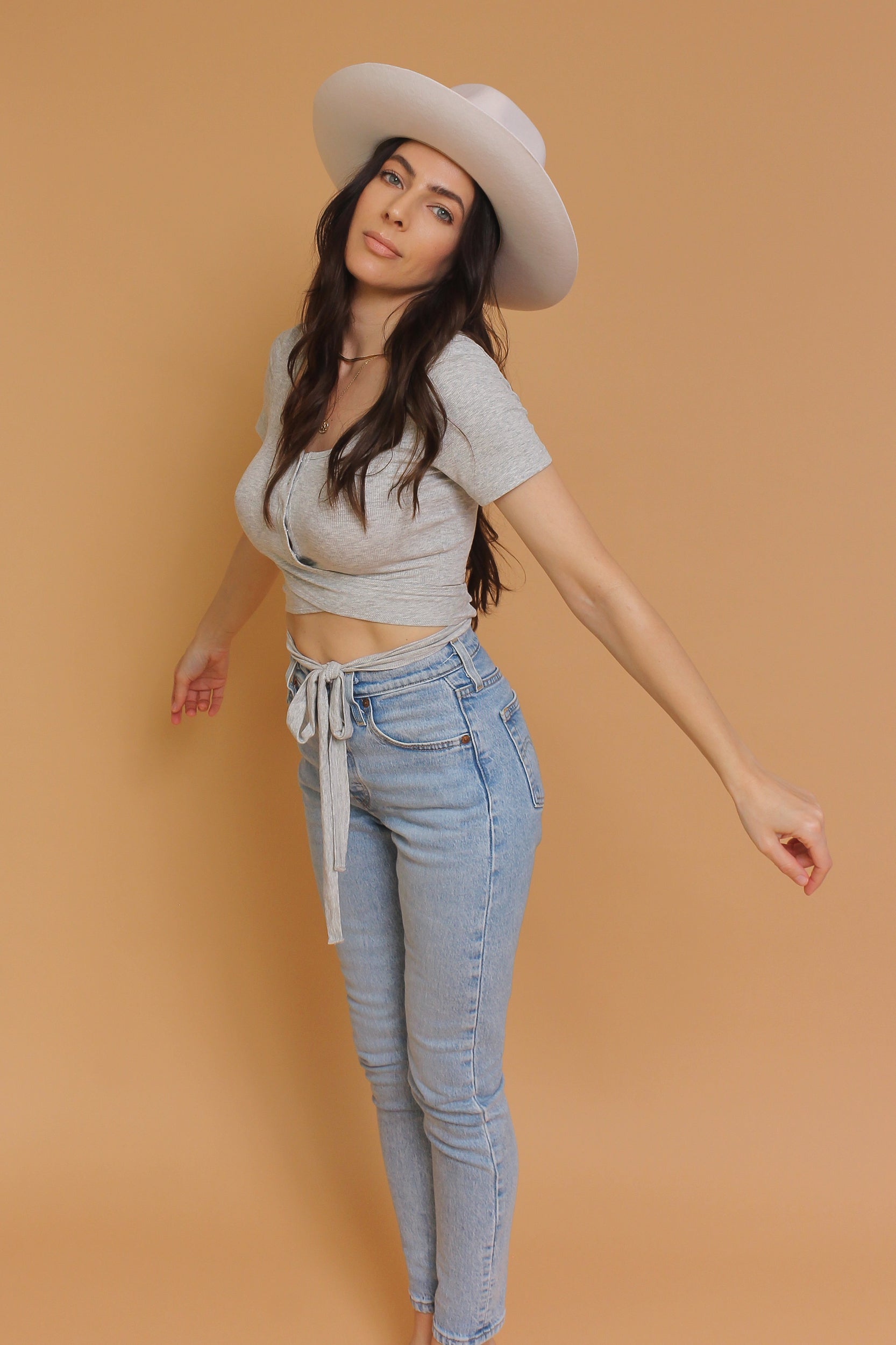 Olive & Pique// Felt rancher hat with band, in Ivory. Image 11