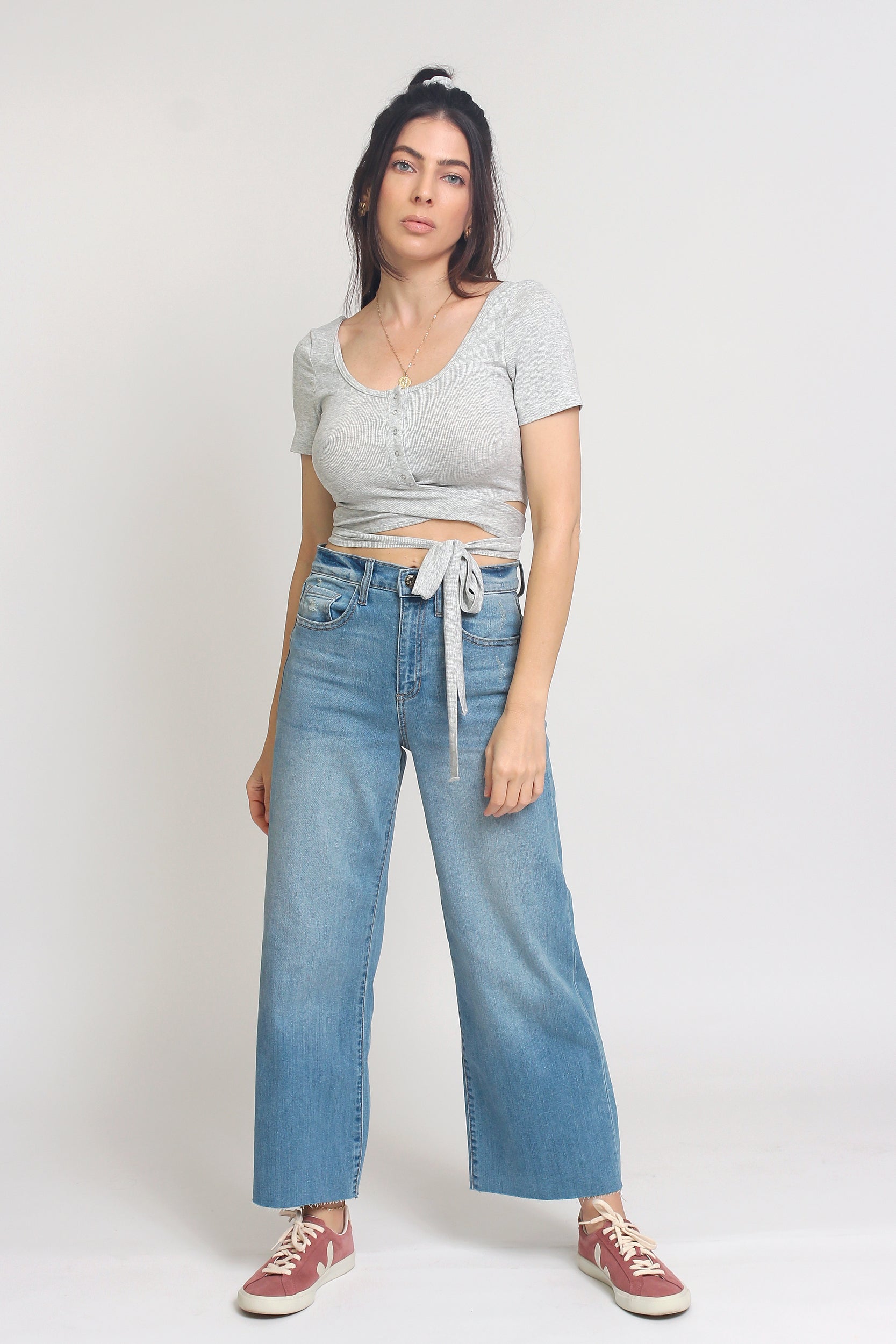 Snap front cropped tee shirt, with wrap around tie, in Grey. Image 7