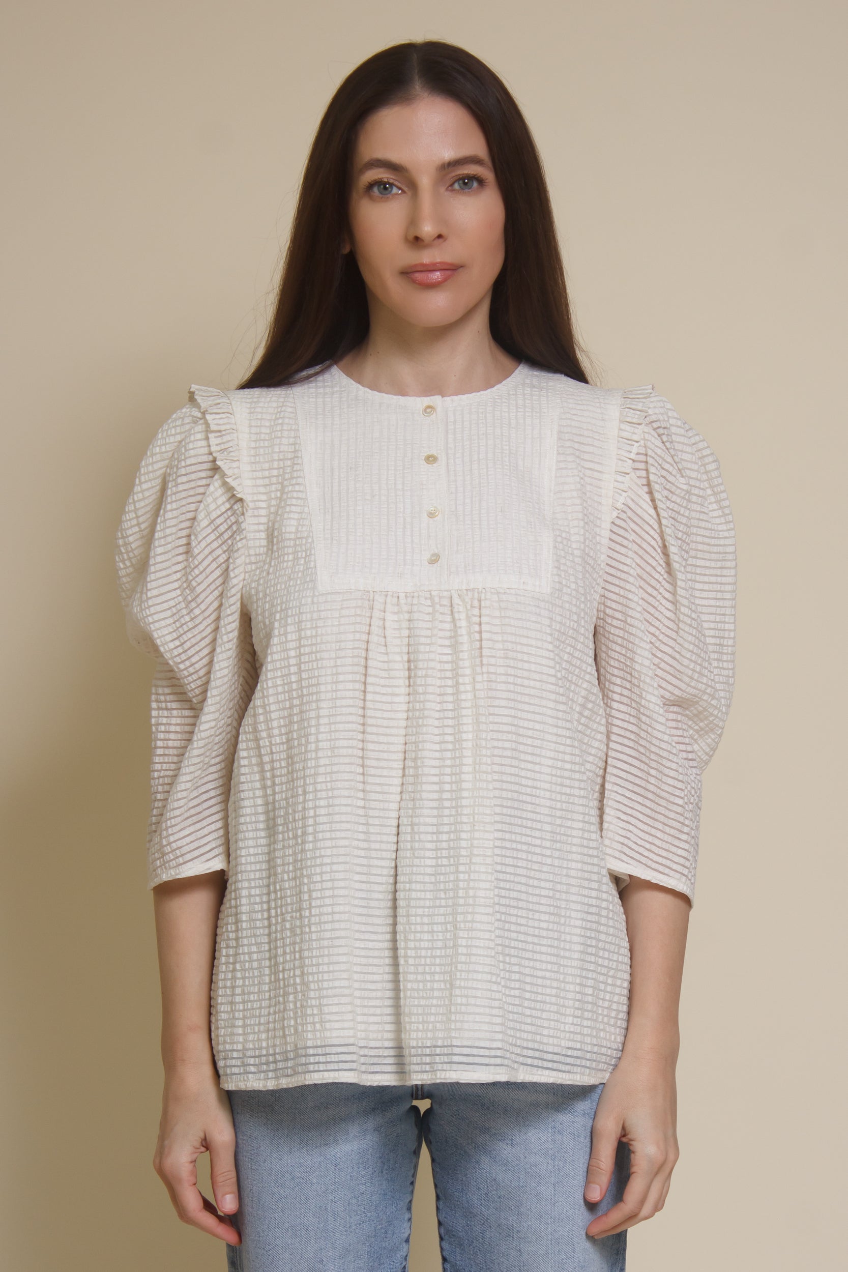 Current Air textured puff sleeve blouse, in off white.