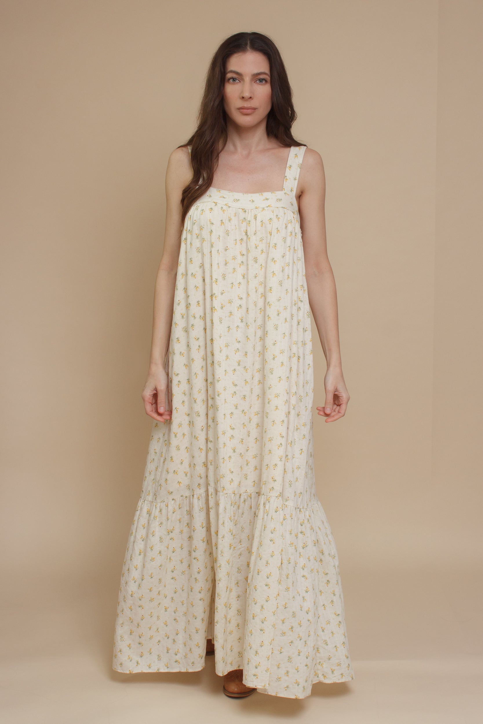 in Loom Backless Floral Maxi Dress Large in Loom Backless Floral Maxi Dress Large