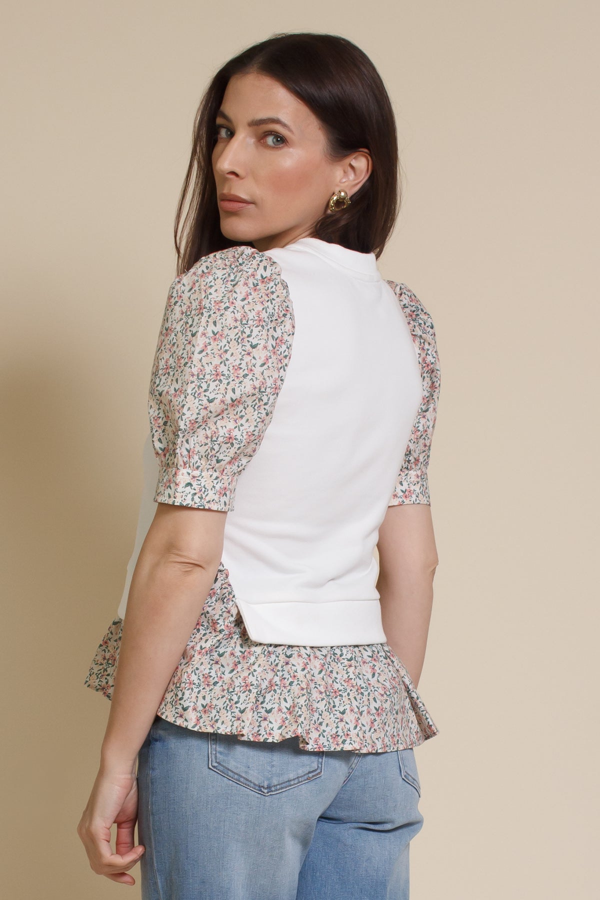 English factory floral contrast blouse, in ivory multi.