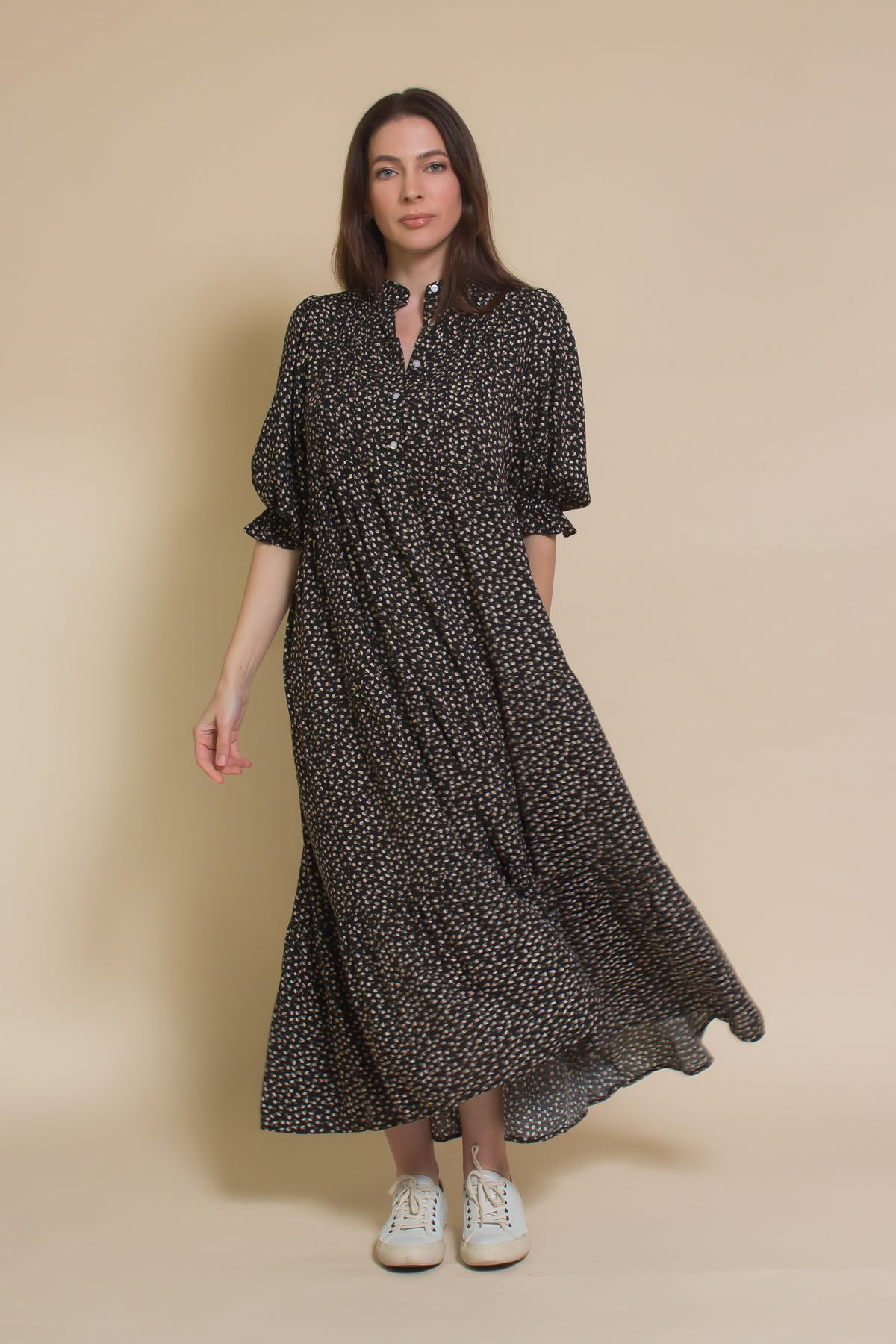 Henley style puff sleeve floral midi dress, in black floral.