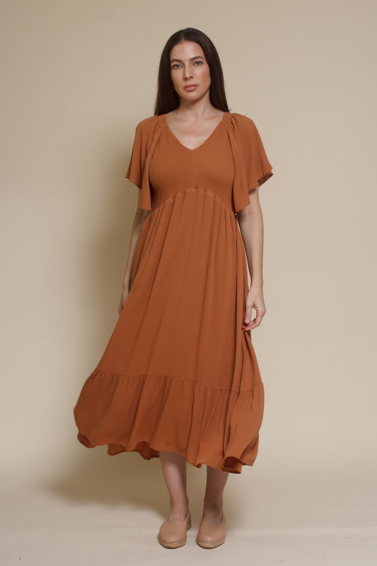 In Loom flutter sleeve smocked midi dress, in earthen.
