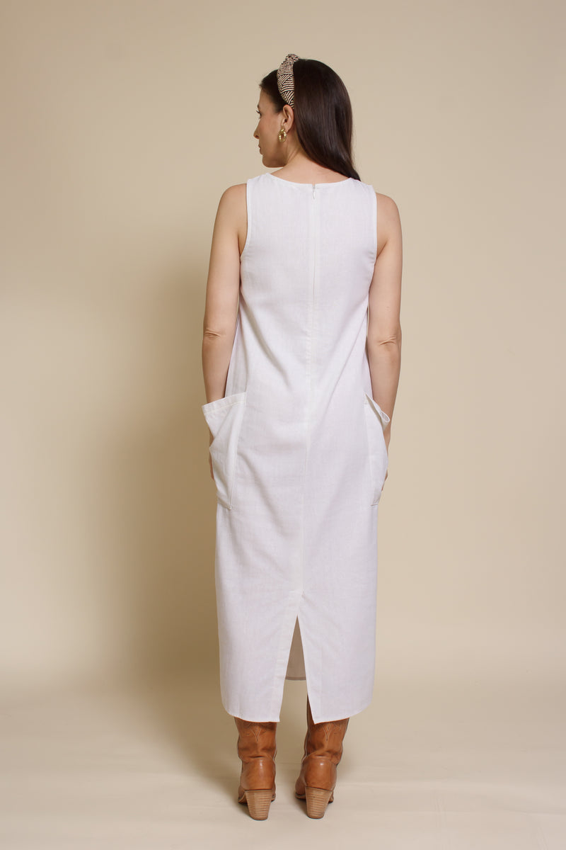 Mod Ref linen pocket dress, in ivory.