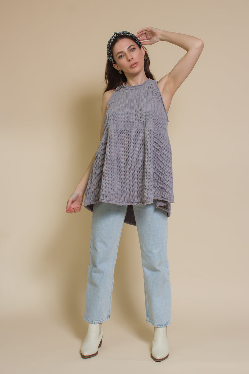 Babydoll sleeveless sweater with back zipper, in grey.