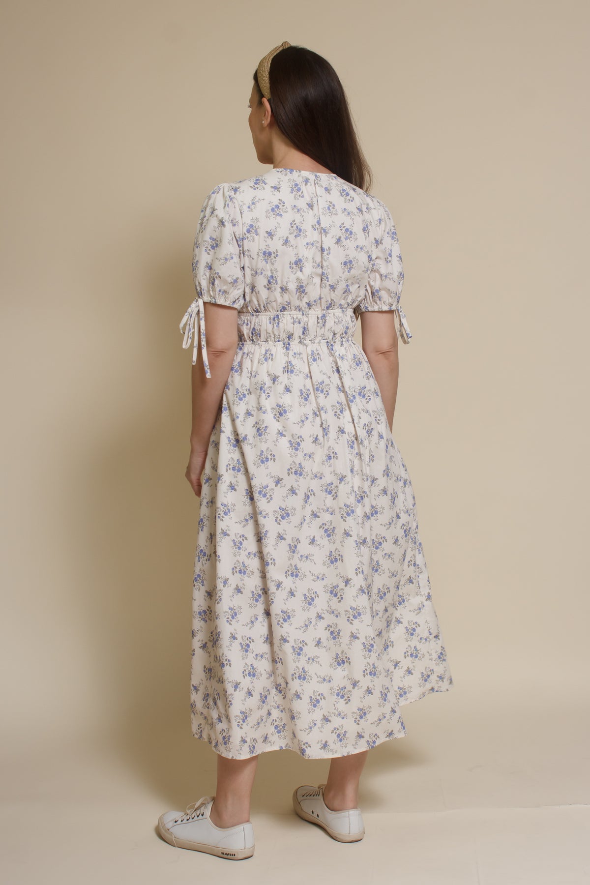Storia short sleeve smocked midi dress, in blue floral.