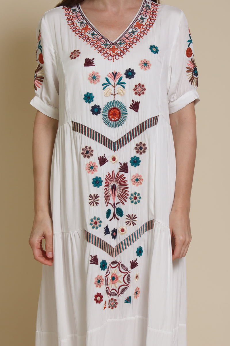 Tea N Roses embroidered midi dress, in white.