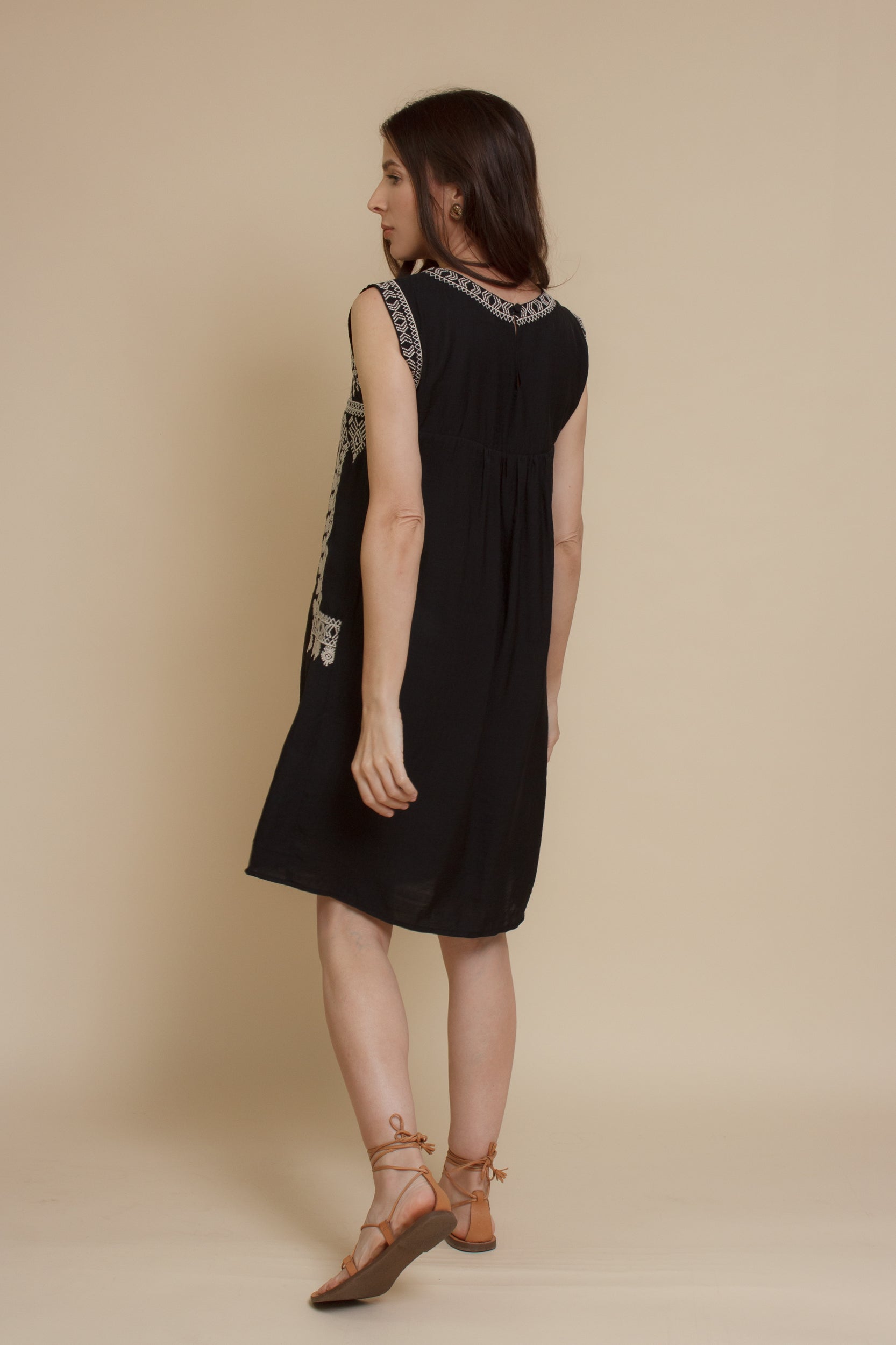 THML Moroccan Embroidered Dress x-small THML Moroccan Embroidered Dress x-small