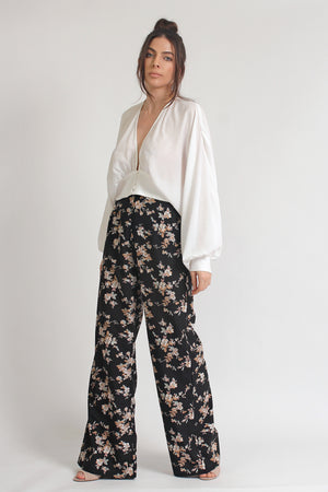 Balloon sleeve cropped blouse, in white. Image 2
