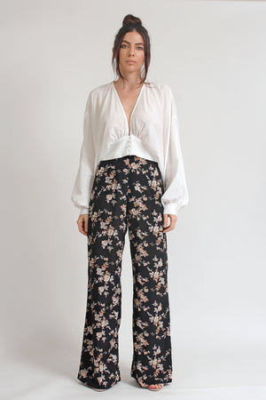 Balloon sleeve cropped blouse, in white. Image 6