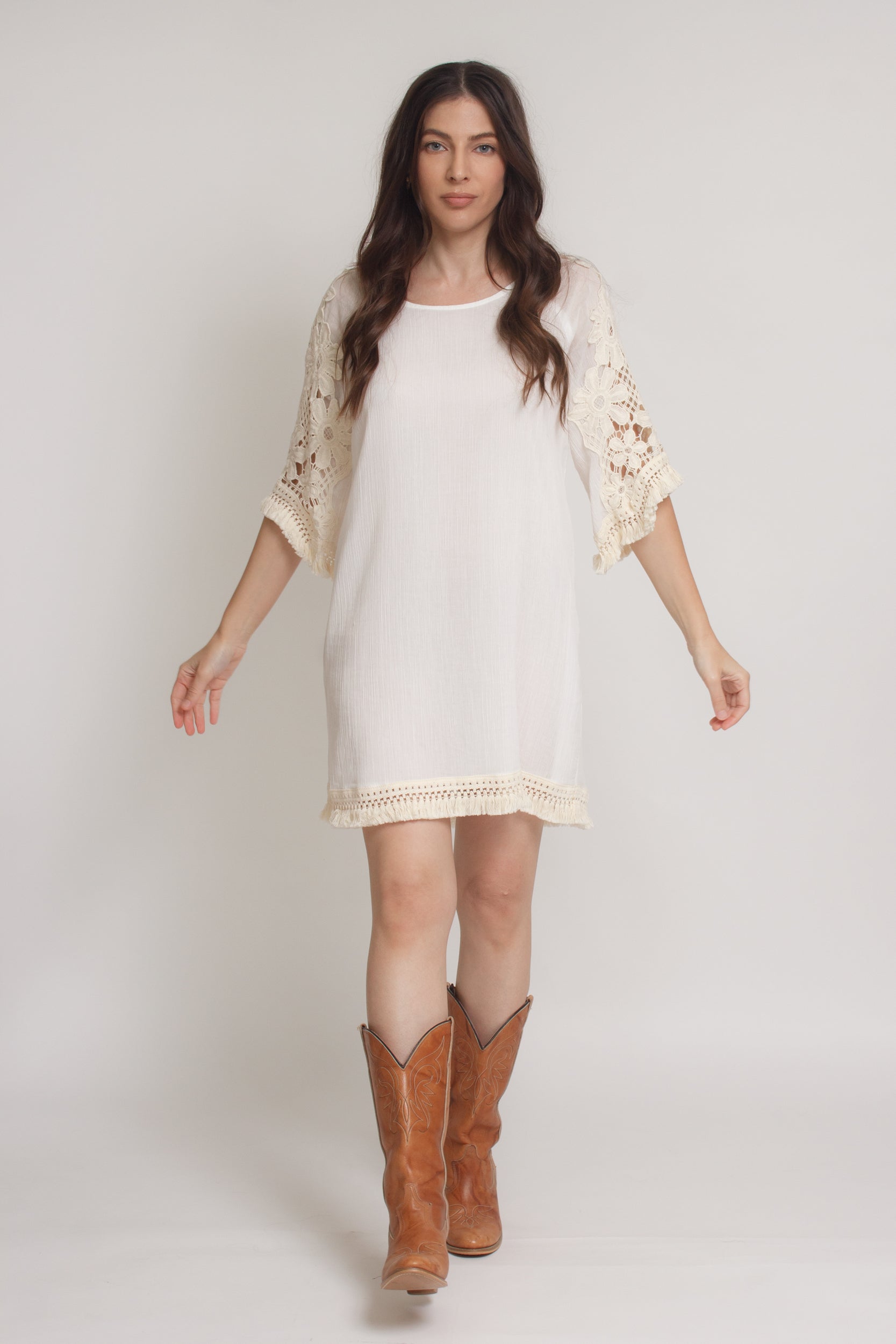 Umgee Floral Crochet Sleeve Mini Dress Medium Umgee Floral Crochet Sleeve Mini Dress Medium