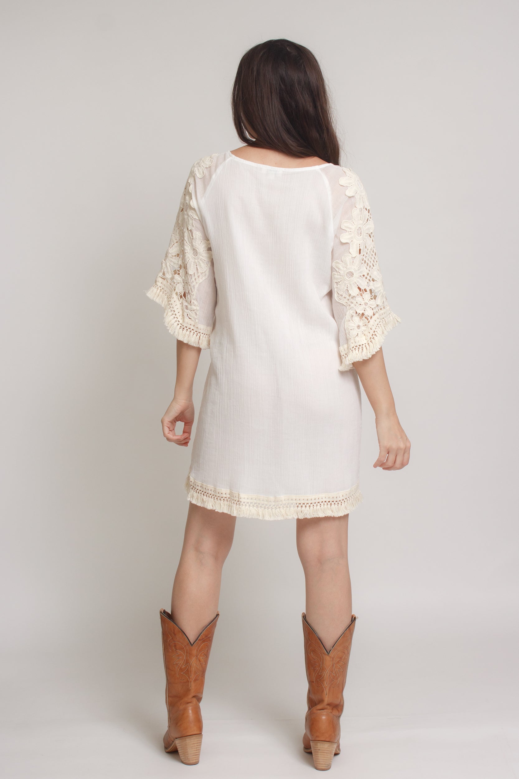 Umgee Floral Crochet Sleeve Mini Dress Medium Umgee Floral Crochet Sleeve Mini Dress Medium