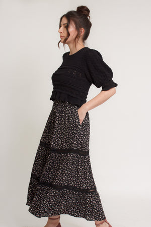 Ditsy floral print midi skirt with lace contrast detail, in black. Image 12