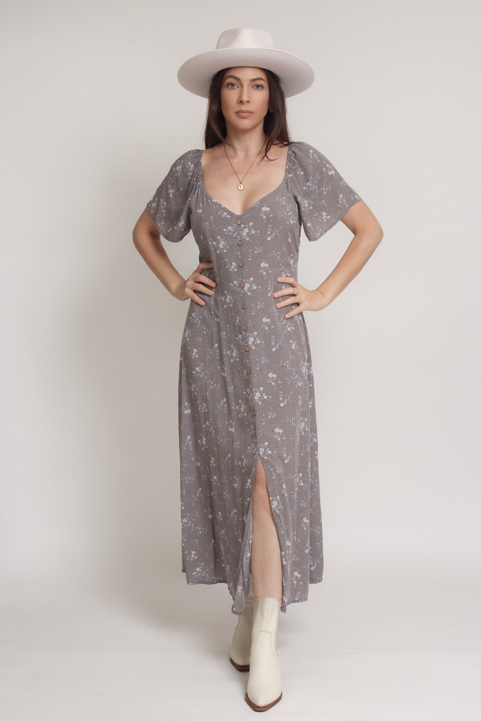 Floral midi dress with sweetheart neckline, in olive combo. Image 9