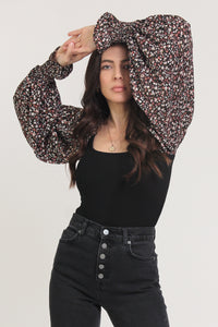 Puff sleeve floral bodysuit, in black. Image 11