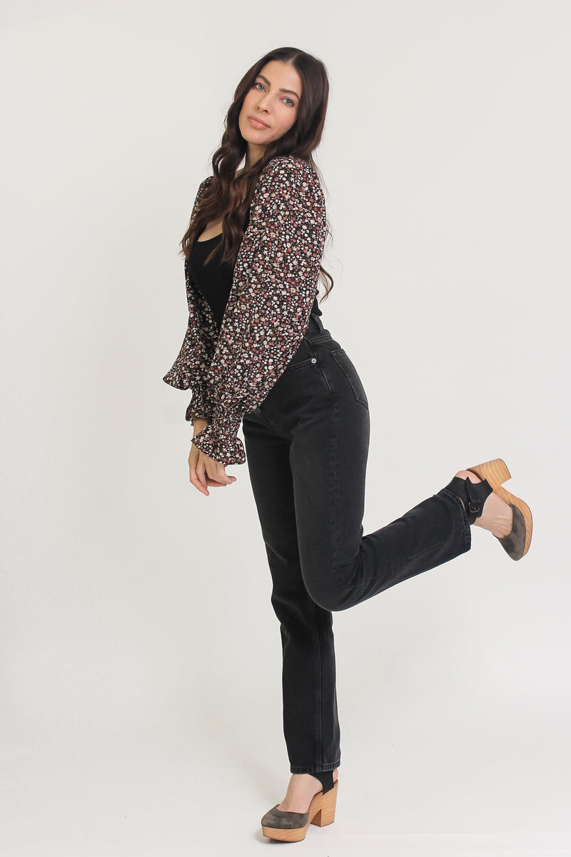 Puff sleeve floral bodysuit, in black. Image 2