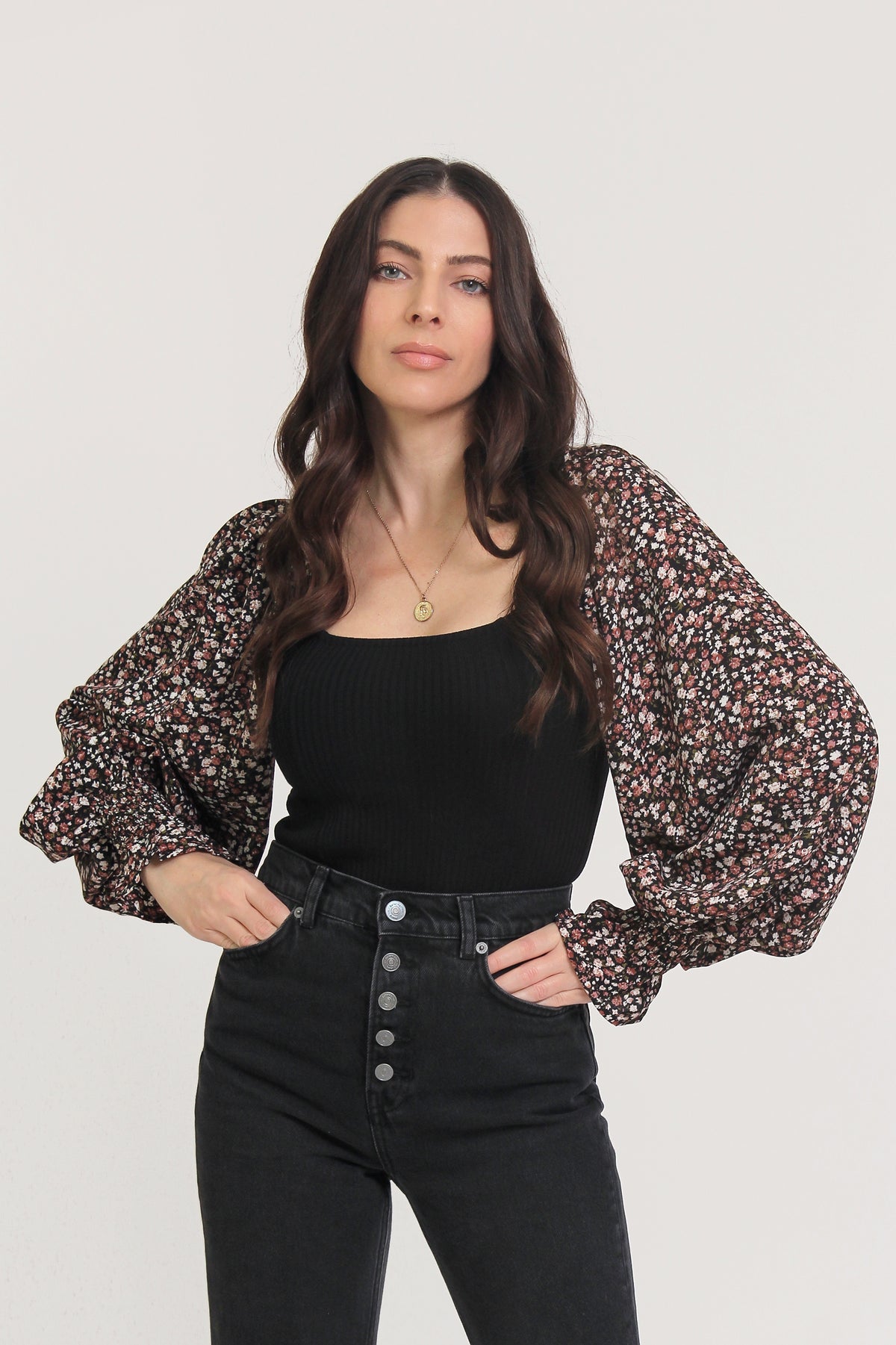 Puff sleeve floral bodysuit, in black. Image 9