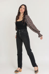 Puff sleeve floral bodysuit, in black.