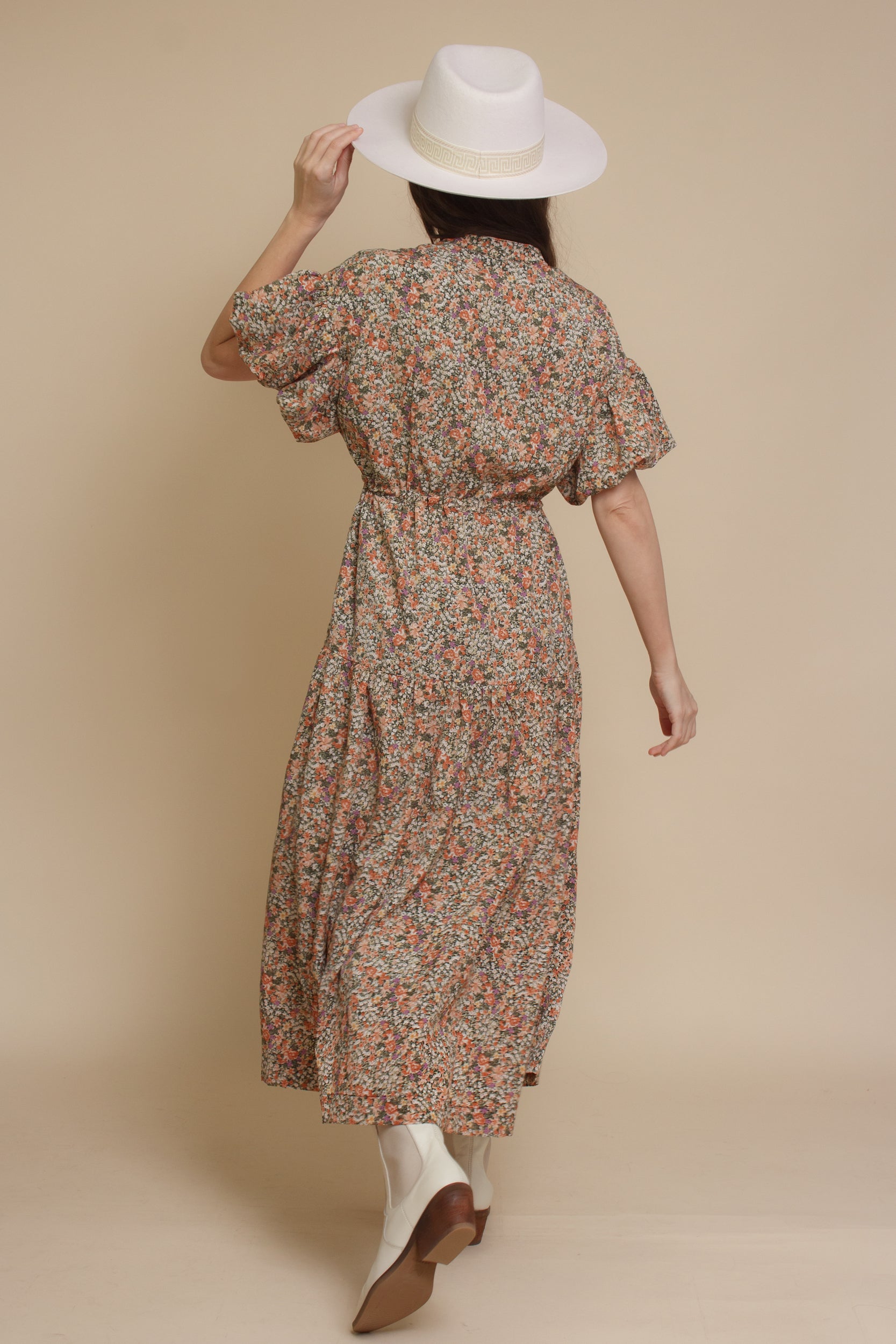 Puff sleeve floral midi dress, in green. Image 18