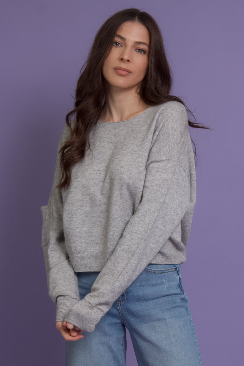 Cashmere blend sweater with sleeve pocket. Image 15