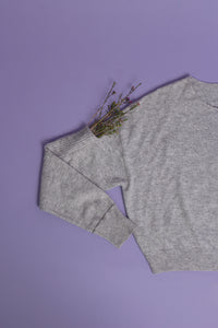 Cashmere blend sweater with sleeve pocket. Image 16