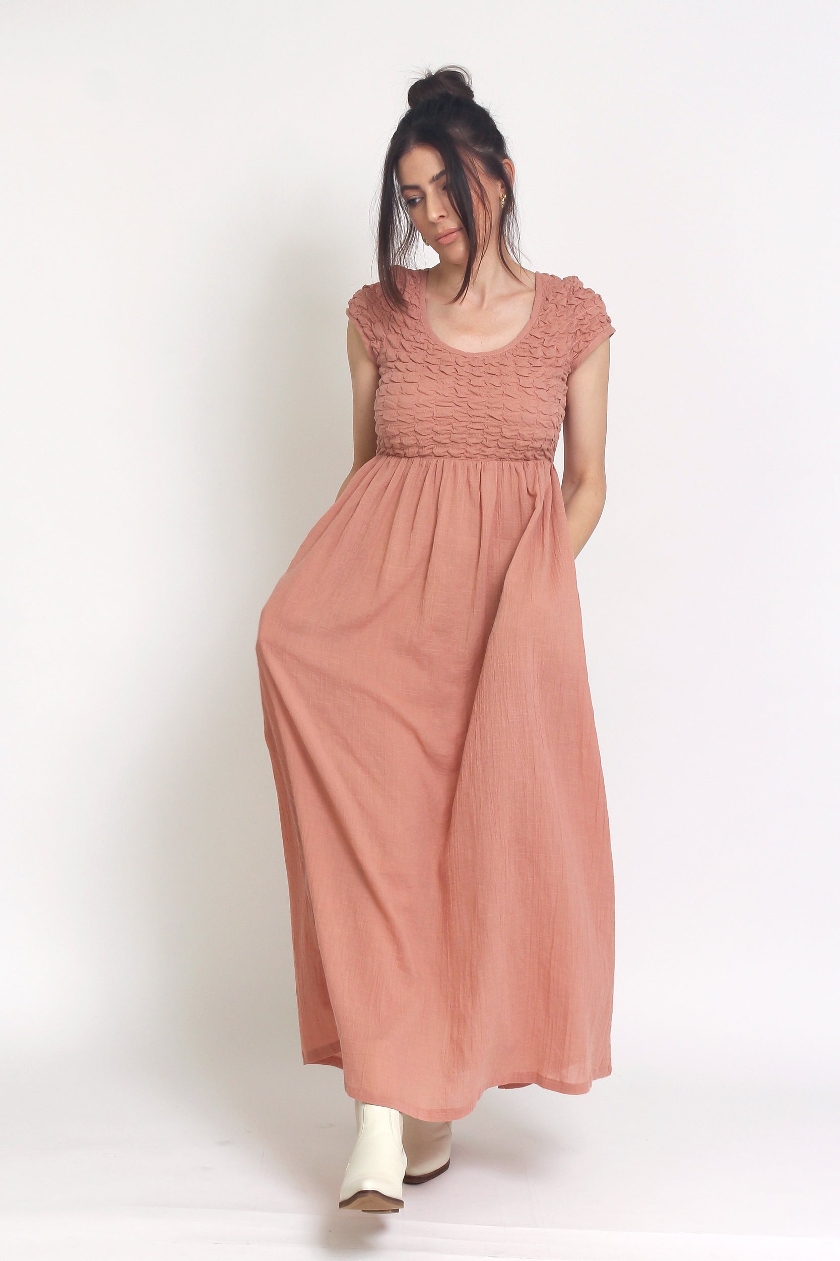 Listicle Babydoll Smocked Maxi Dress large Listicle Babydoll Smocked Maxi Dress large