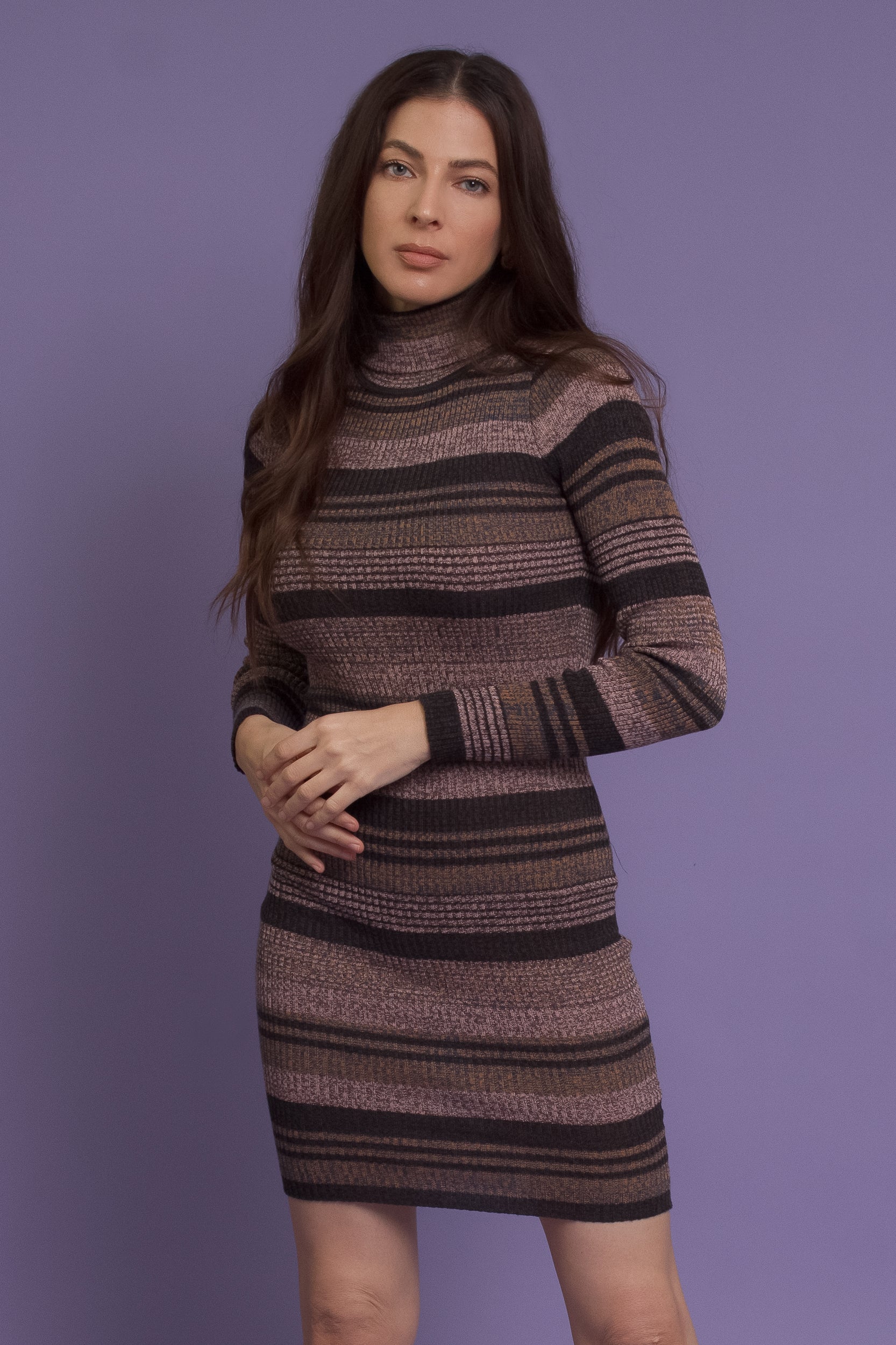 Fitted ribbed turtleneck dress, in mauve. Image 6