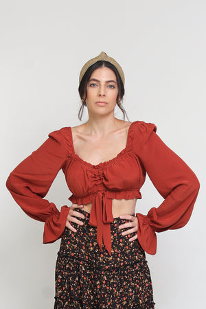 Cropped blouse with sweetheart neckline, in copper. Image 2