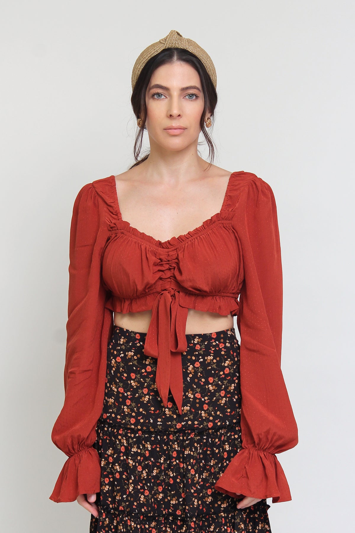 Cropped blouse with sweetheart neckline, in copper. Image 8