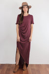 Tee shirt maxi dress with side slit and ruching, in burgundy. Image 3
