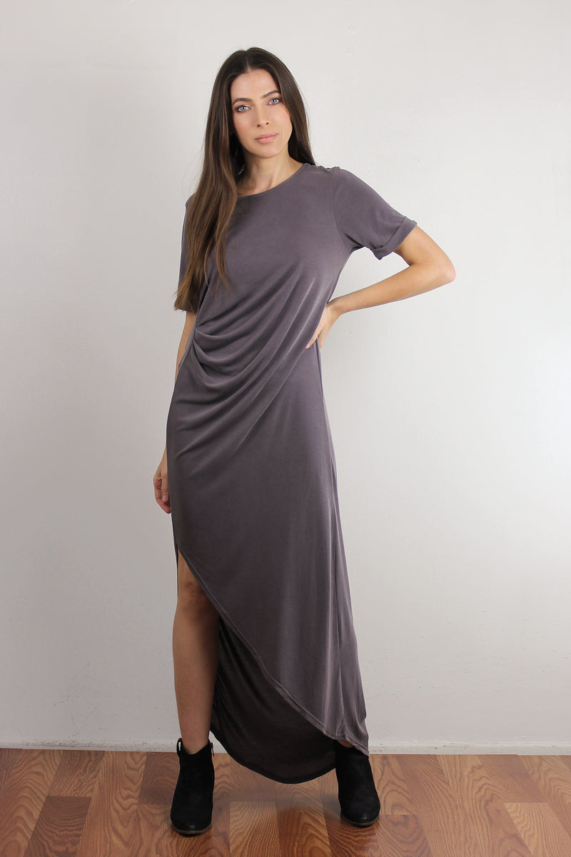 Tee shirt maxi dress with side slit and ruching, in dusty plum. Image 5
