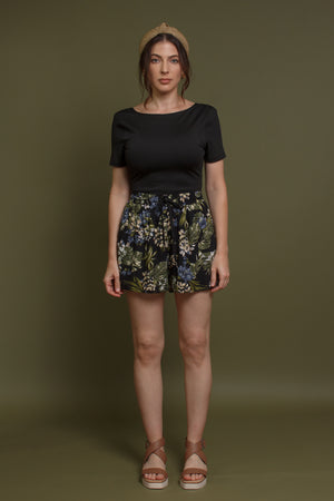 Tropical print shorts with drawstring waist, in black multi. Image 6