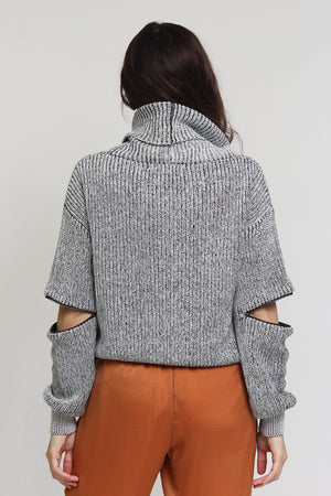 Chunky turtleneck sweater with zipper sleeves, in black/grey. Image 10